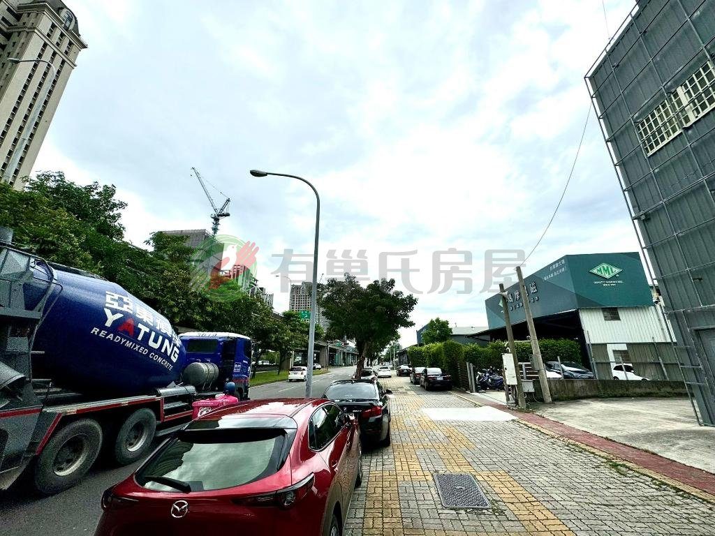西屯正環中路農地廠房可用約700坪可直接收租（第 5 張，共 6 張）