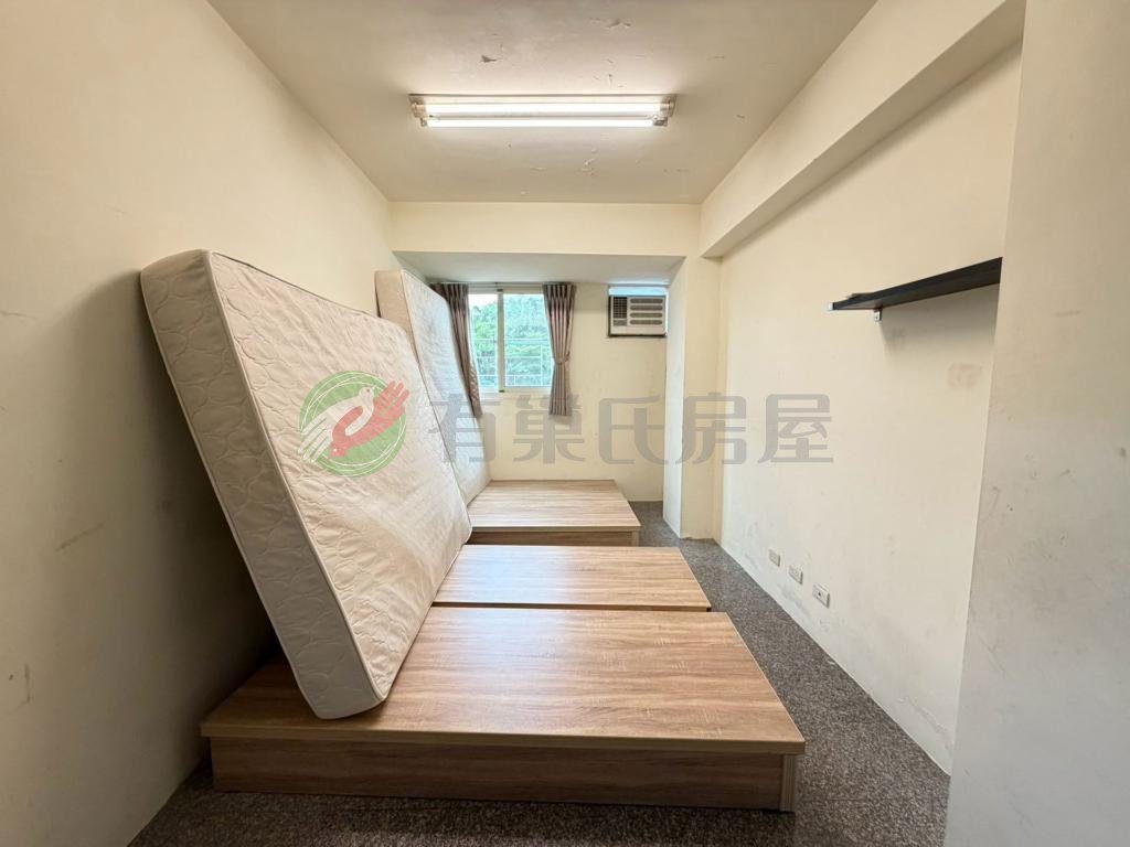 台中西區｜大全街｜三房近國美館｜低總價｜出價談（第 4 張，共 6 張）