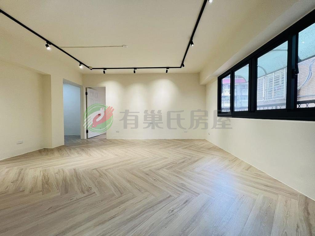 北區瑞祥街一中商圈興進綠園道全新裝潢三房（第 2 張，共 6 張）