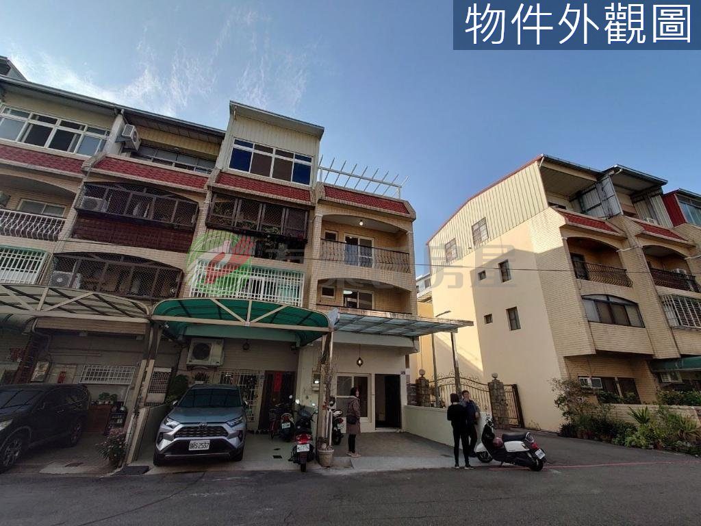 國泰晴園大地坪前院車庫臨路透天（第 3 張，共 6 張）