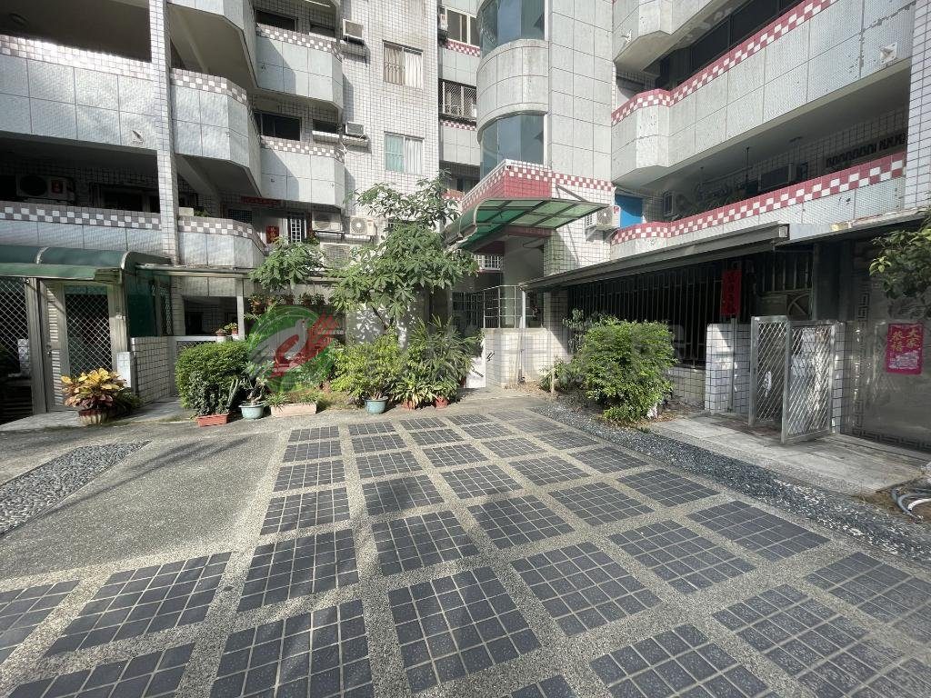 張三的家立新雙學區旁屋況靜美低總價四房含平車（第 2 張，共 6 張）