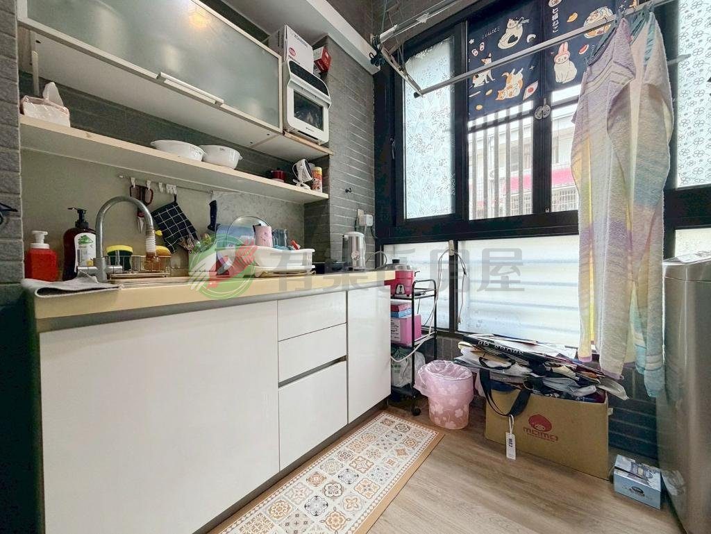 五期林維港麗輕屋齡湯屋漢口商圈（第 4 張，共 6 張）