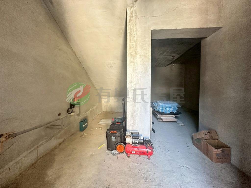 北屯獨家｜毛胚好規劃地下神秘空間｜莊園電梯別墅（第 5 張，共 5 張）