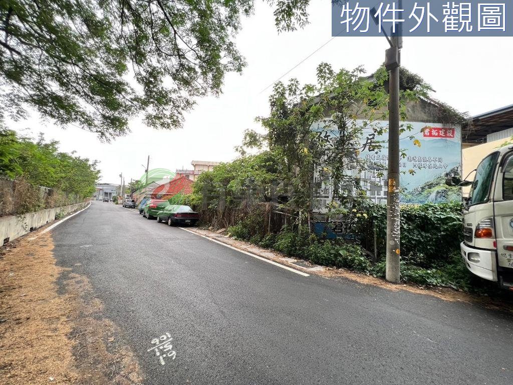 和美特力屋旁 27.5米大面寬 買地送屋