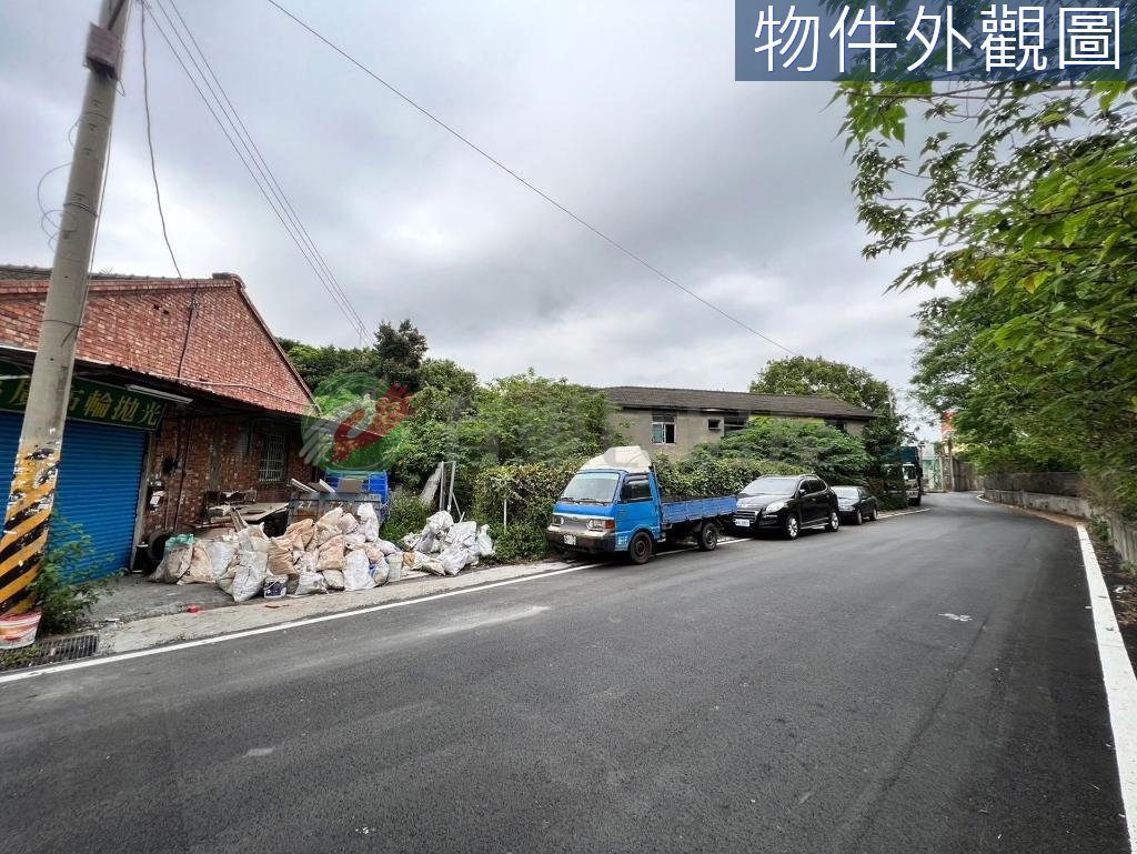 和美特力屋旁 27.5米大面寬 買地送屋（第 2 張，共 5 張）