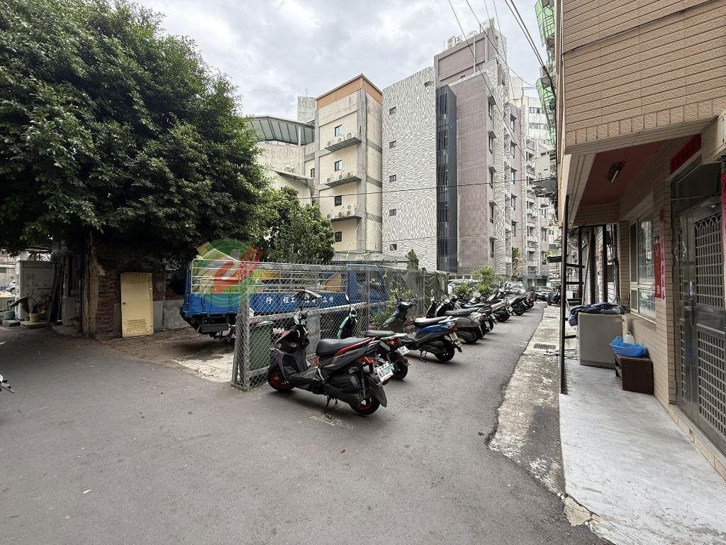 中區走路到台中第二市場的收租套房（第 2 張，共 5 張）