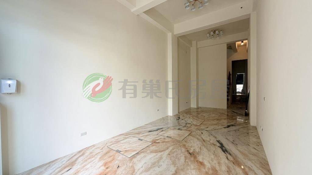 彰化車站|阿泉控肉|前後臨路|全新電梯店面透套（第 5 張，共 6 張）