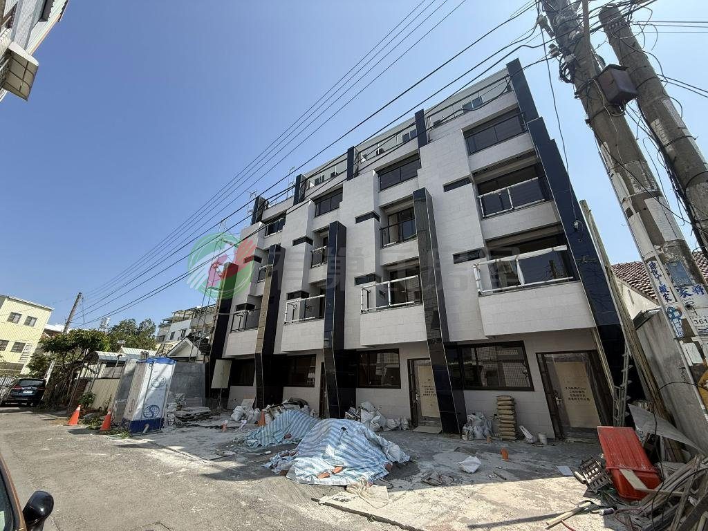 太平區全新電梯透天別墅SRC建築（第 2 張，共 5 張）