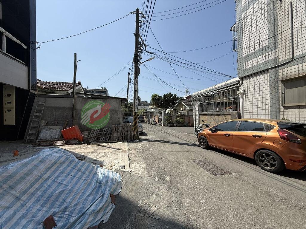 太平區全新電梯透天別墅SRC建築（第 3 張，共 5 張）