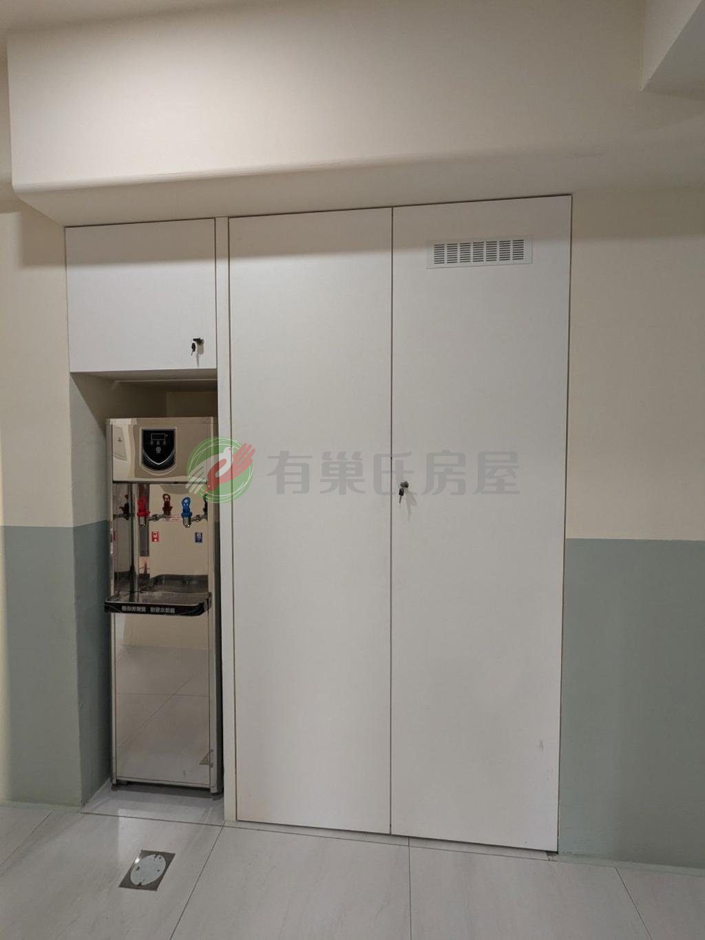 岱全大樓稀有釋出精美裝潢收租套房（第 3 張，共 5 張）