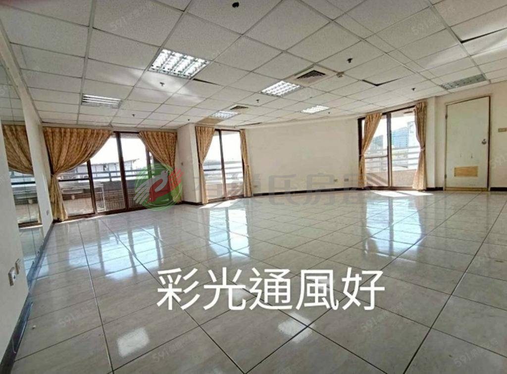 順天中來文化廣場邊間辦公室