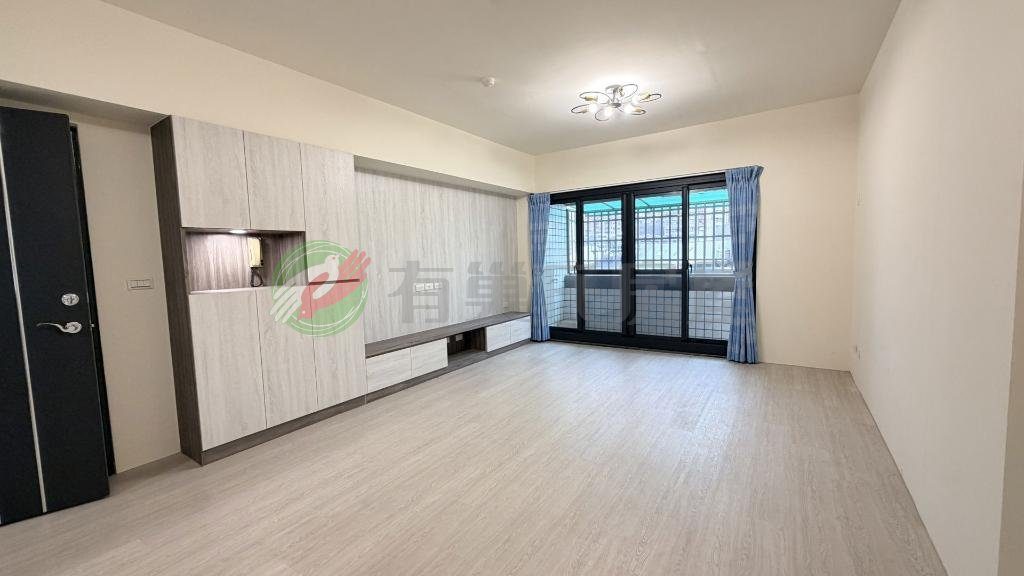京揚新悅|一中商圈|全新整理|大三房可直接入住（第 3 張，共 5 張）