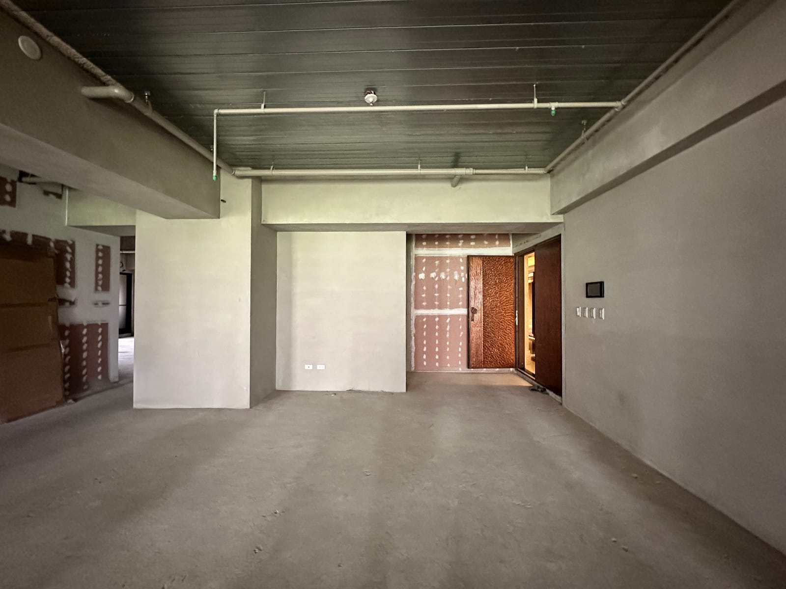 西屯七期｜SRC鋼骨｜國家1號院市政路｜毛胚豪宅（第 4 張，共 6 張）
