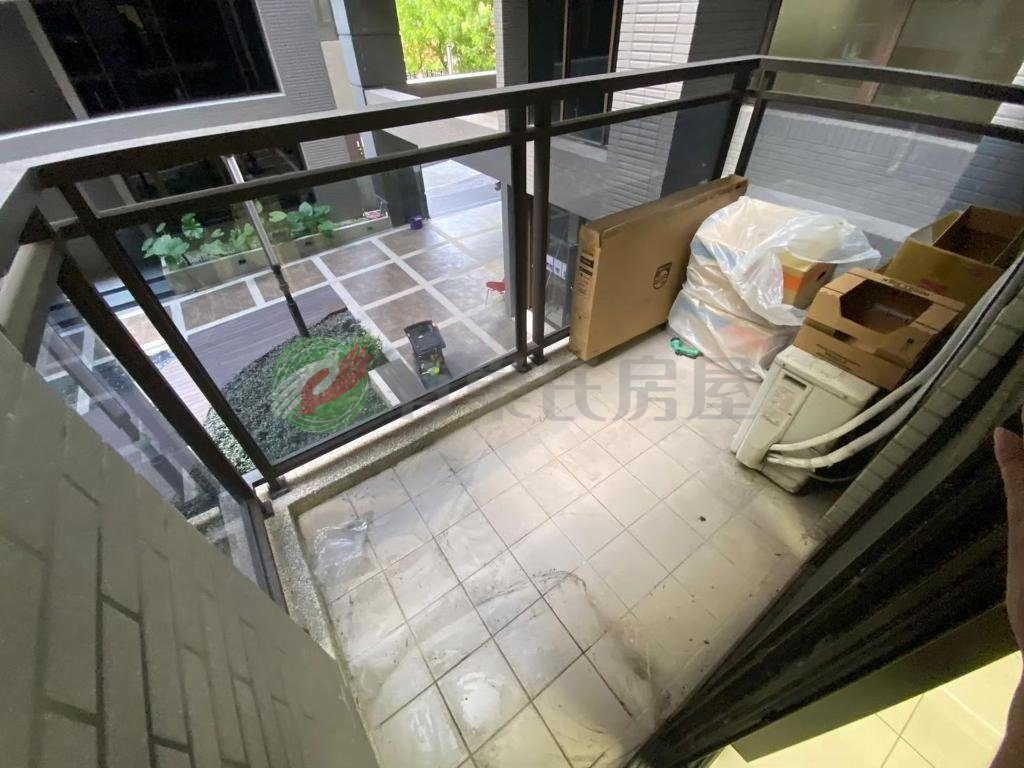 南屯嶺東彩虹城｜臨20米路黃金收租店面（第 4 張，共 6 張）