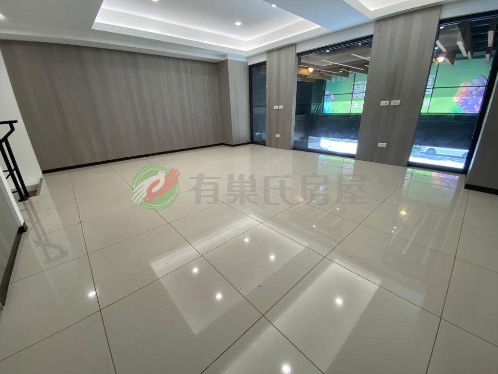 南屯嶺東彩虹城｜臨20米路黃金收租店面（第 5 張，共 6 張）