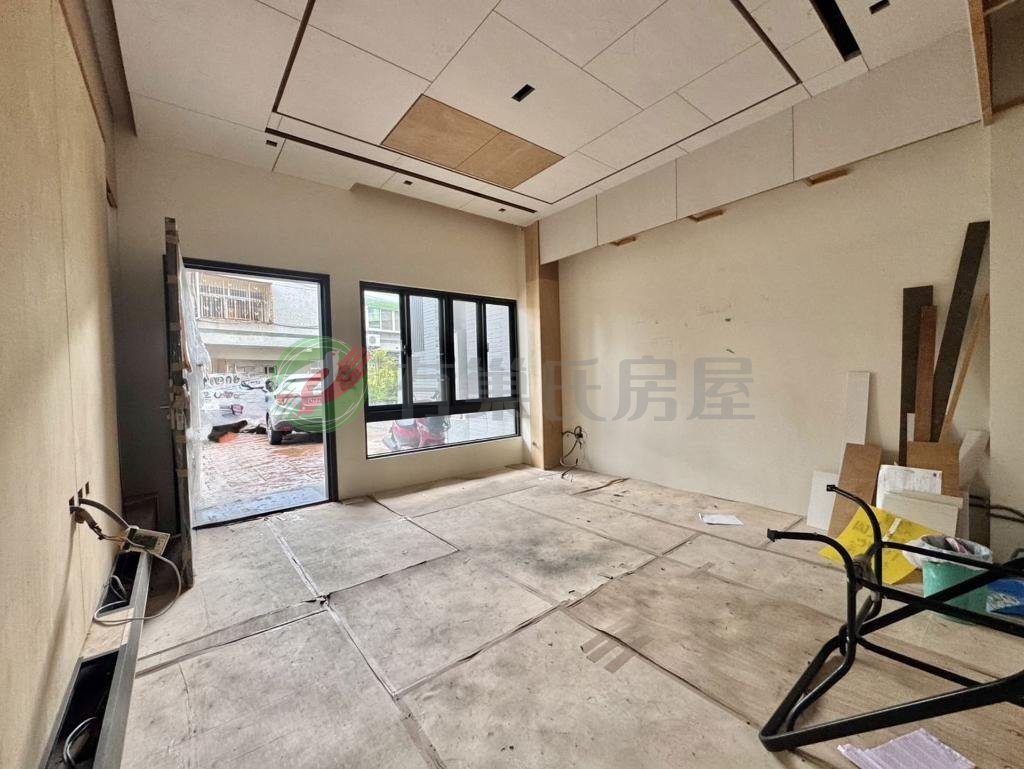 新社之星臨路裝修好入住透天別墅（第 2 張，共 6 張）