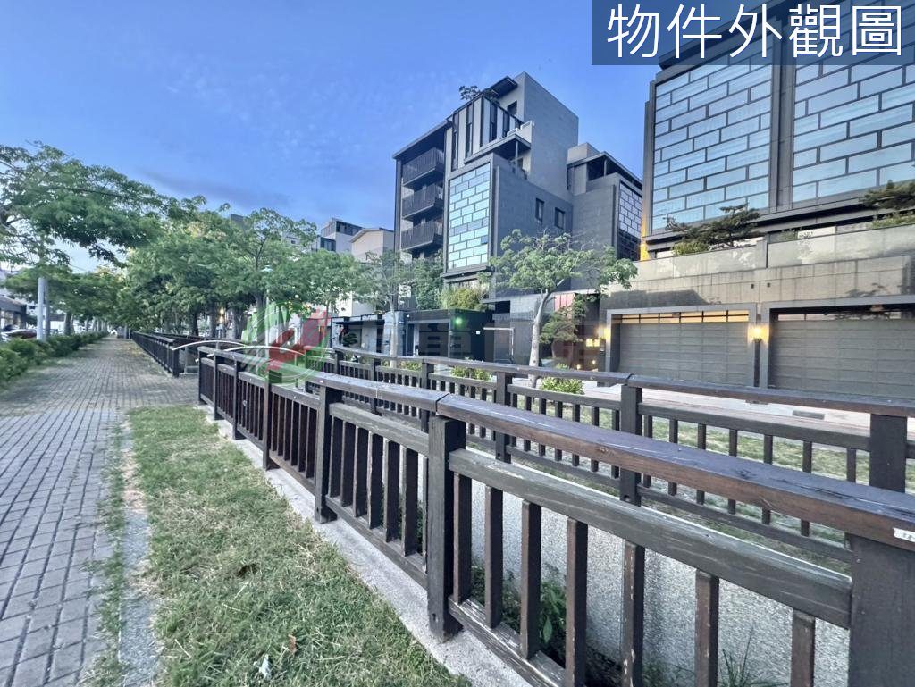 單元二新富綠園道首排電梯別墅