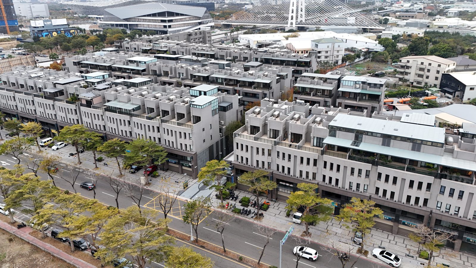獨立森林西屯雙車電梯別墅住店兩用（第 4 張，共 8 張）