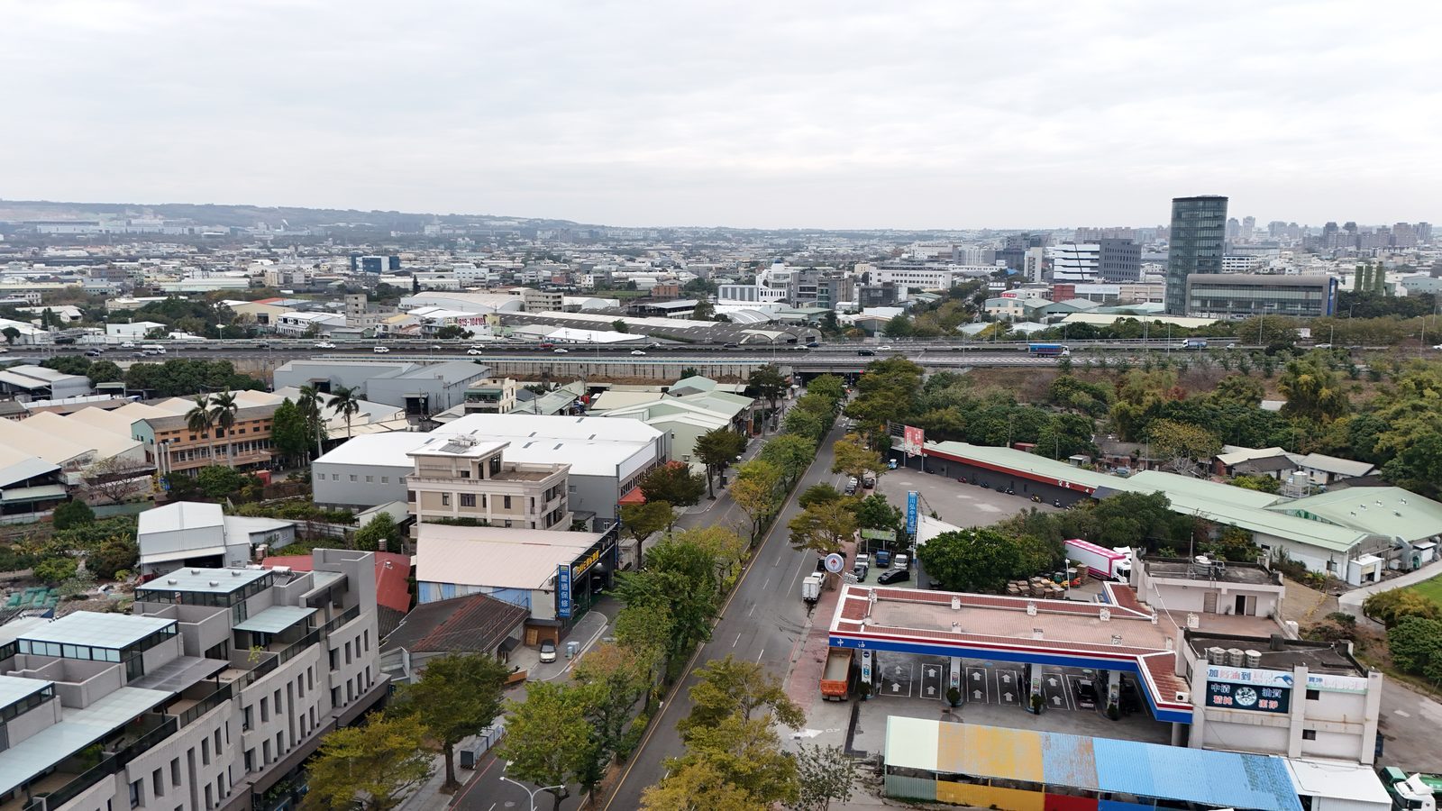 獨立森林西屯雙車電梯別墅住店兩用 縮圖 6