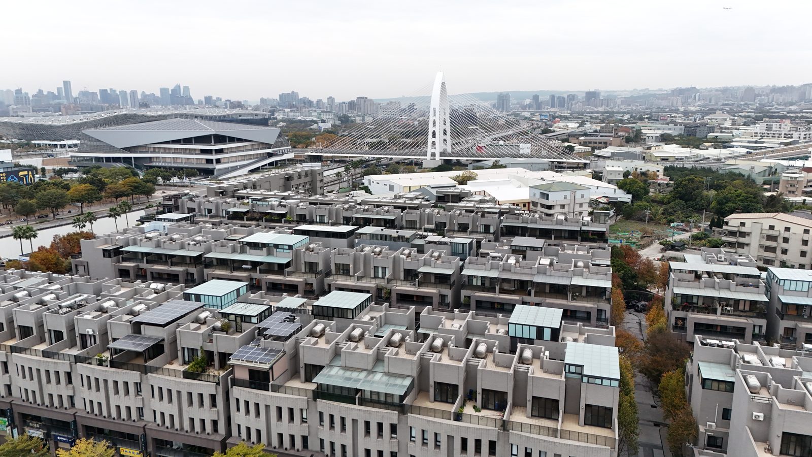 獨立森林西屯雙車電梯別墅住店兩用 縮圖 8